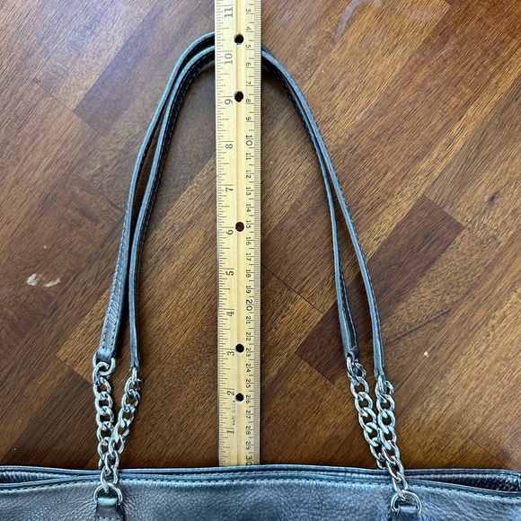 Silver metallic Michael Kors tote with drop chain handle - Picture 9 of 10